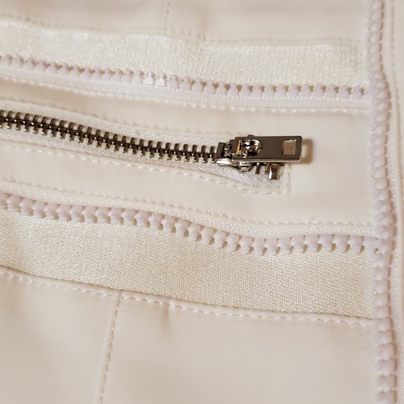 Jacket - Picture 4 of 6